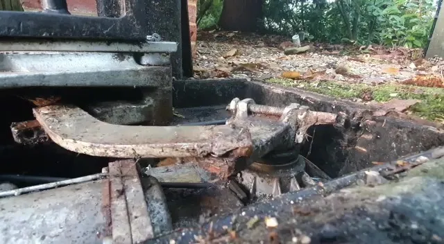 Underground motor repair